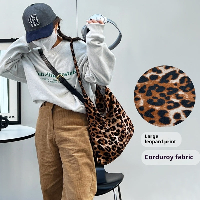 Leonor | Mala Feminina Casual com Padrão Leopardo